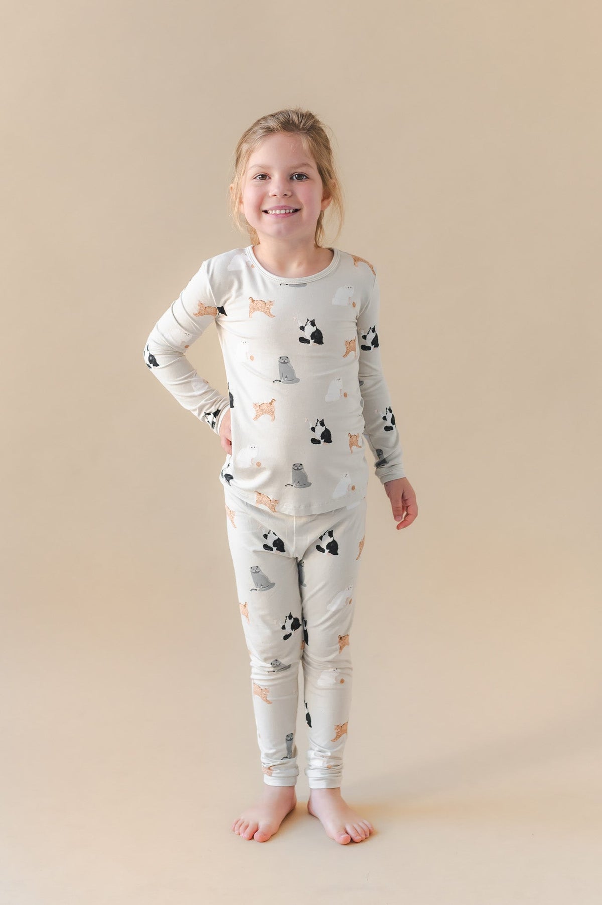 Long Sleeve Pajamas in Fluffy Cat