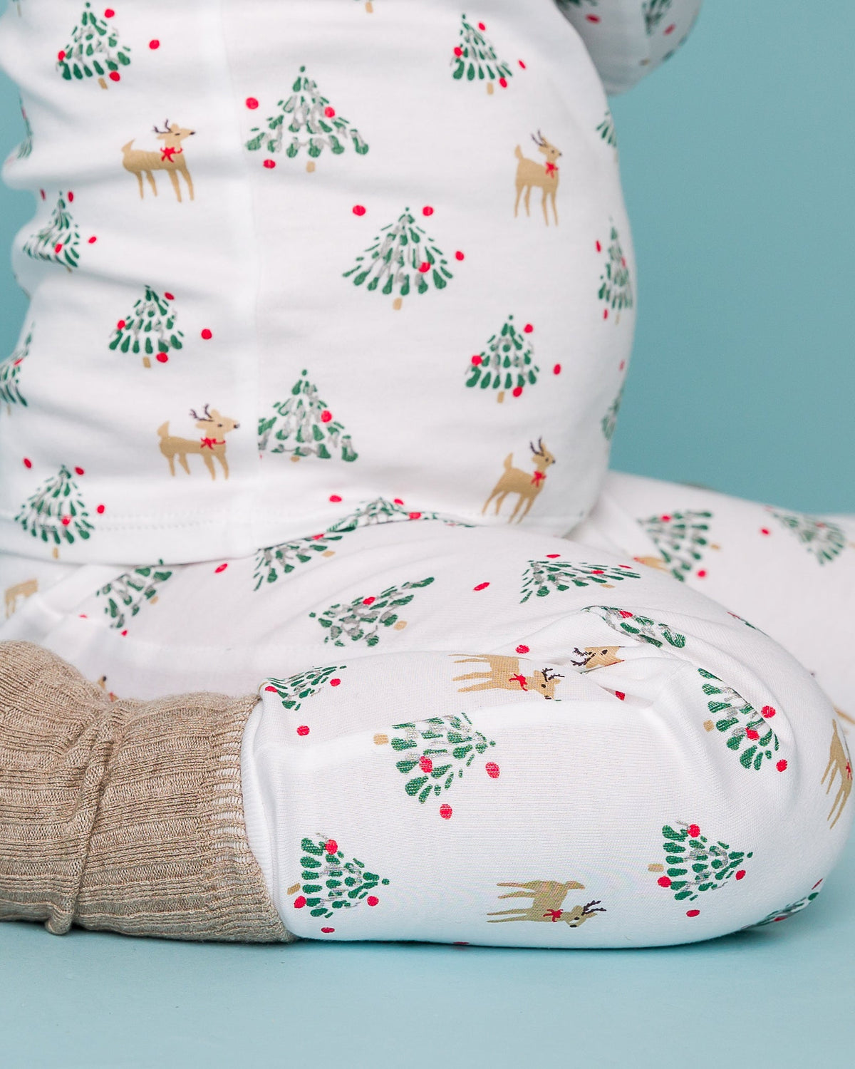 The Organic Long Sleeve Pajama Set [Tinsel Trees]