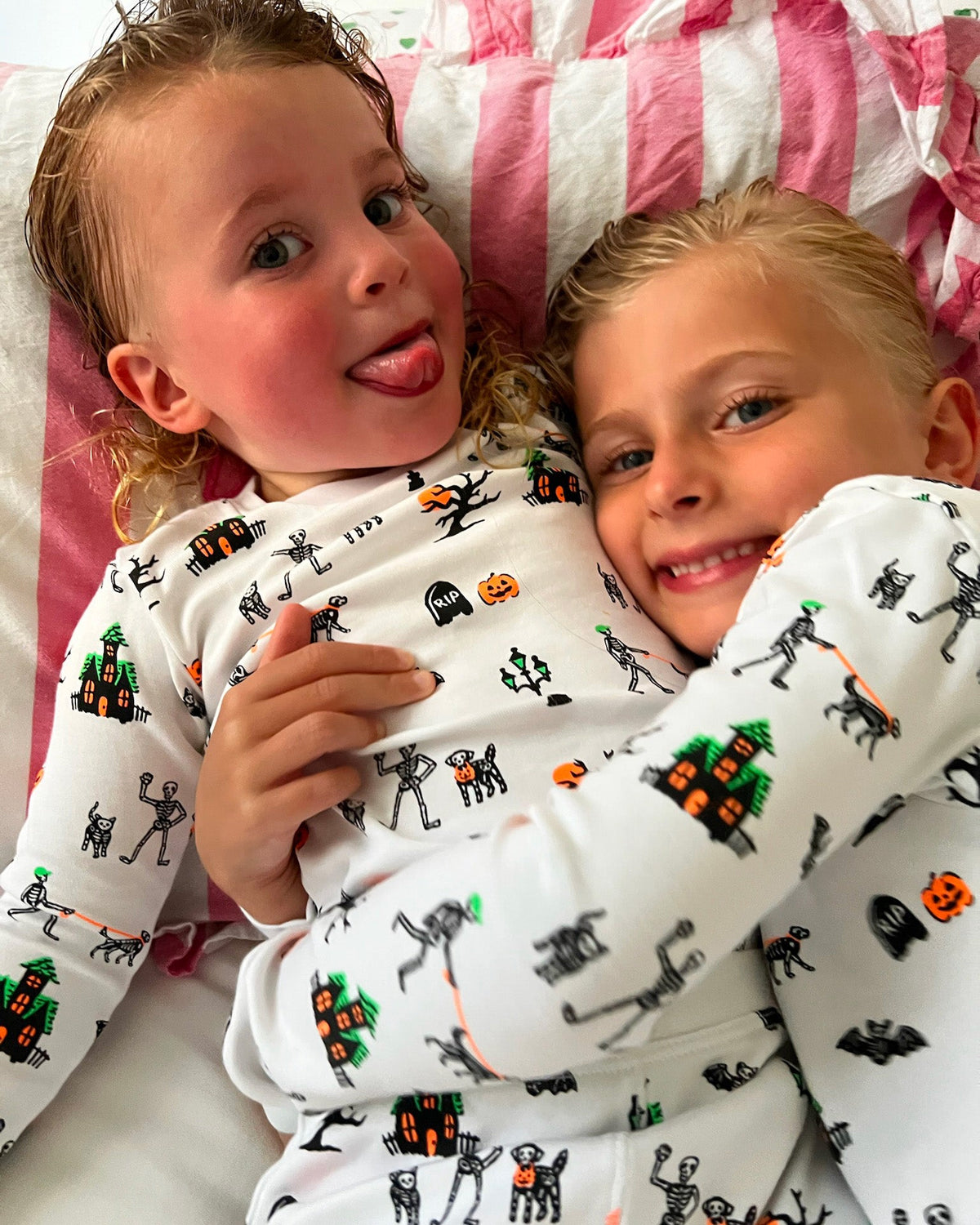 The Organic Long Sleeve Pajama Set [Spooky Skeletons]