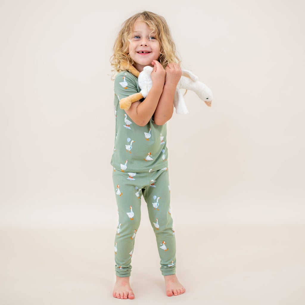 Short Sleeve with Pants Pajamas in Silly Goose