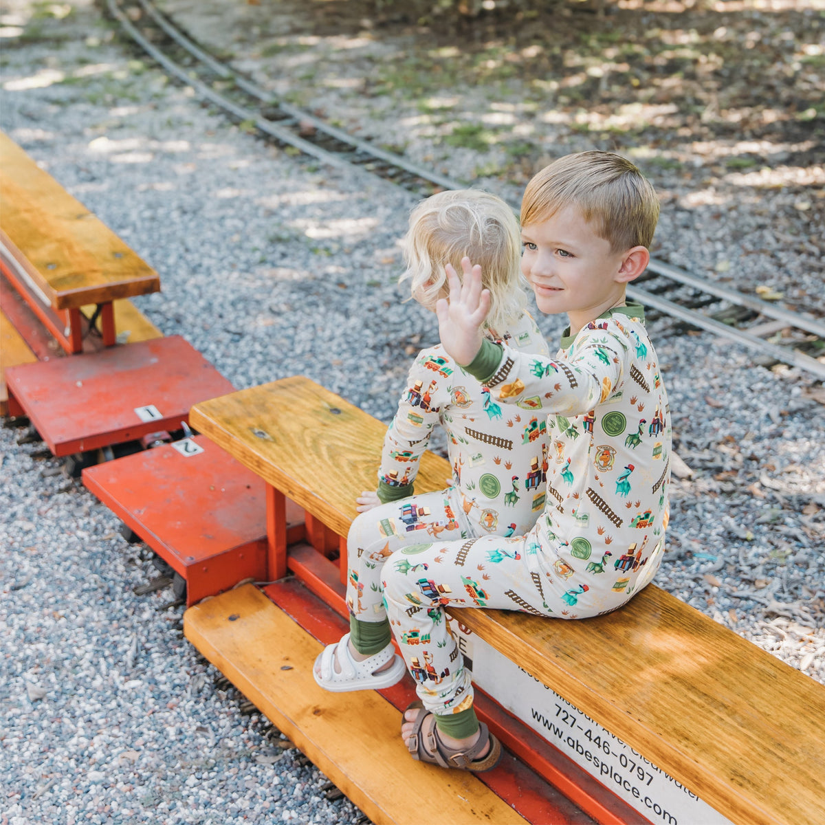 All Aboard the Dinosaur Train™ Bamboo Long Sleeve Kids Pajama Pants Set