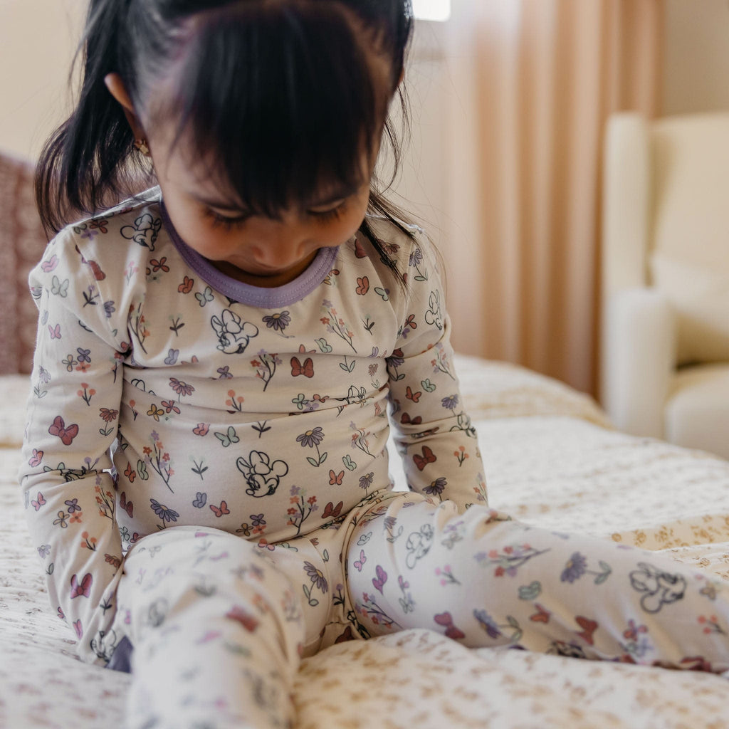 Long Sleeve Pajama Set - Minnie Mouse Bowquet