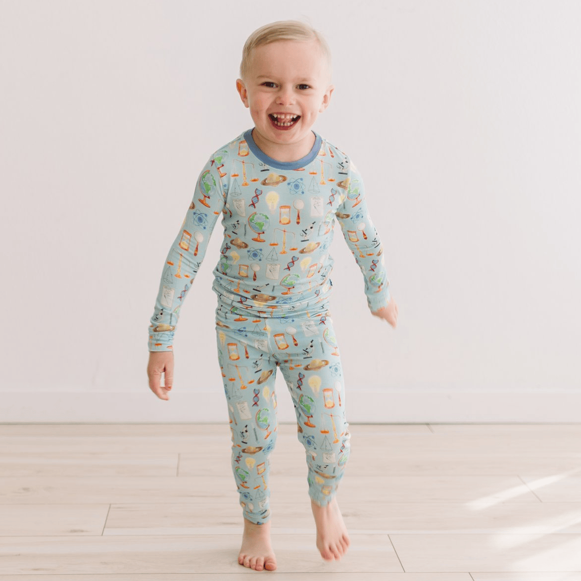 Long Sleeve Pajama Set - Spring Sky Science
