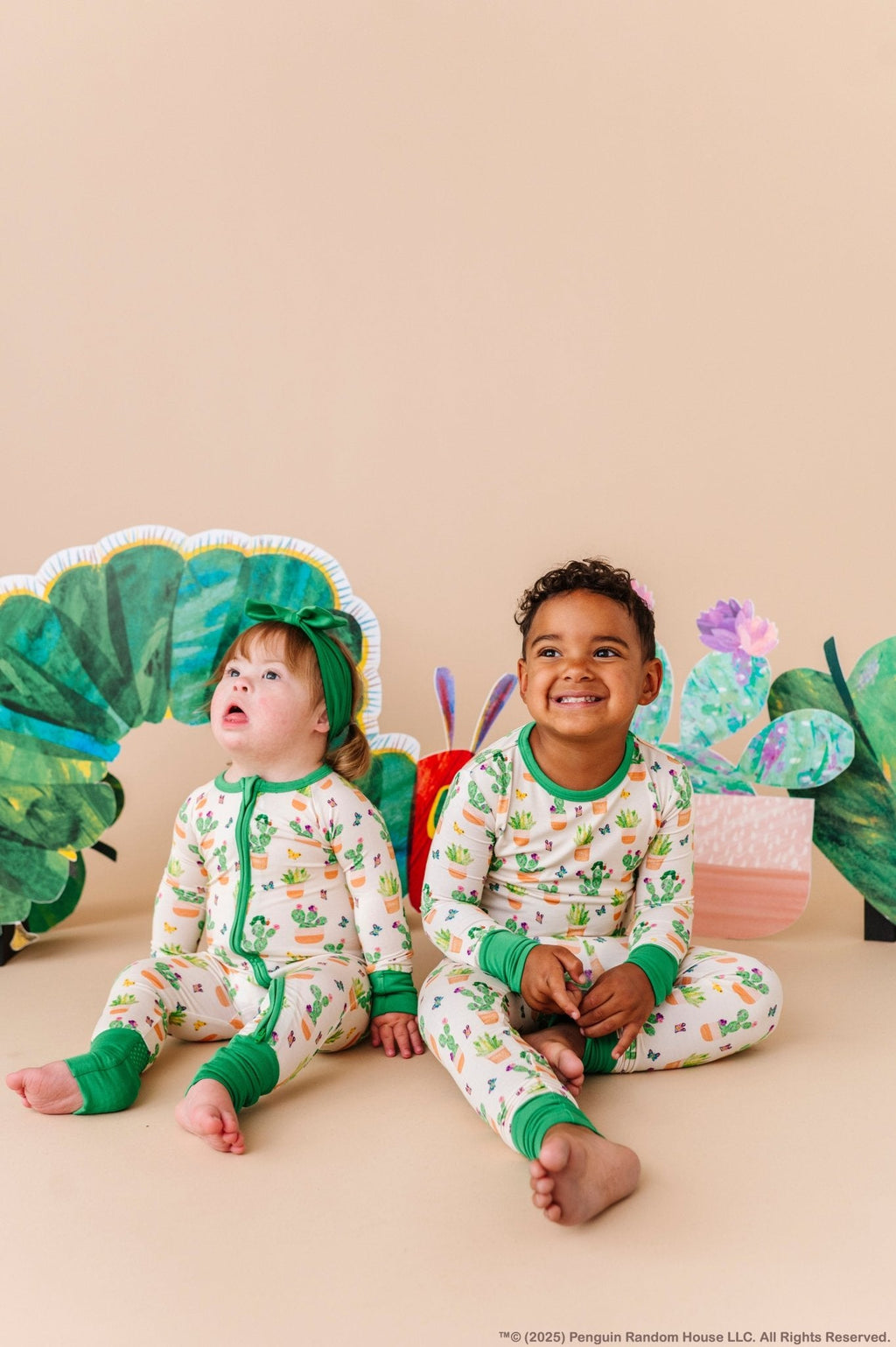 TWO PIECE JAMMIES - The World of Eric Carle™ STUCK ON YOU